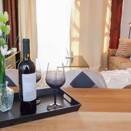 H&O Boulevard Breeze Apartment! パ フォス エクステリア 写真