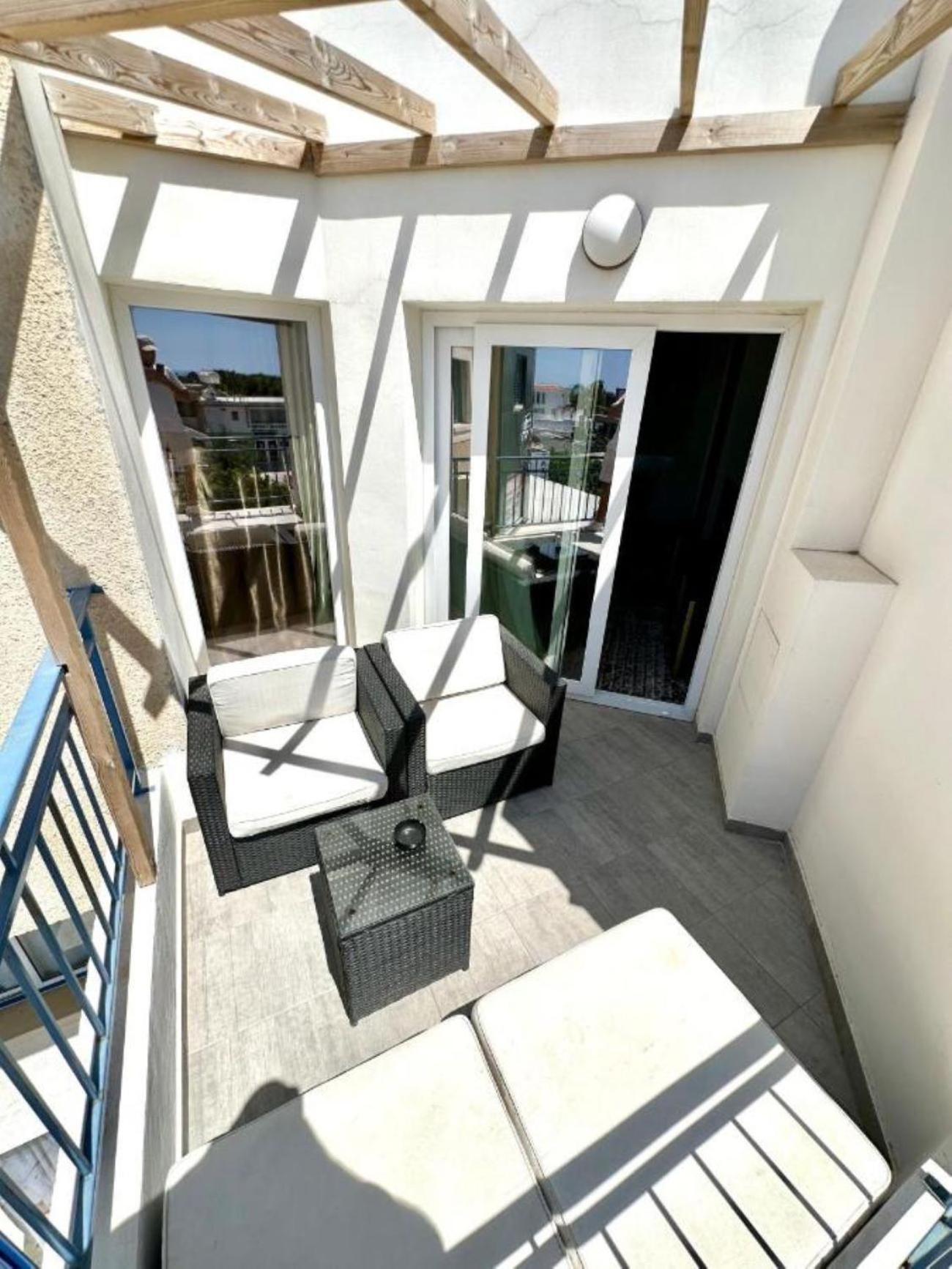H&O Boulevard Breeze Apartment! パ フォス エクステリア 写真
